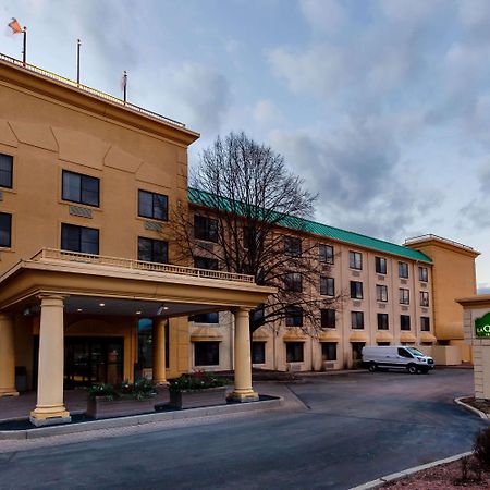La Quinta By Wyndham Milwaukee Bayshore Area Glendale Exterior foto