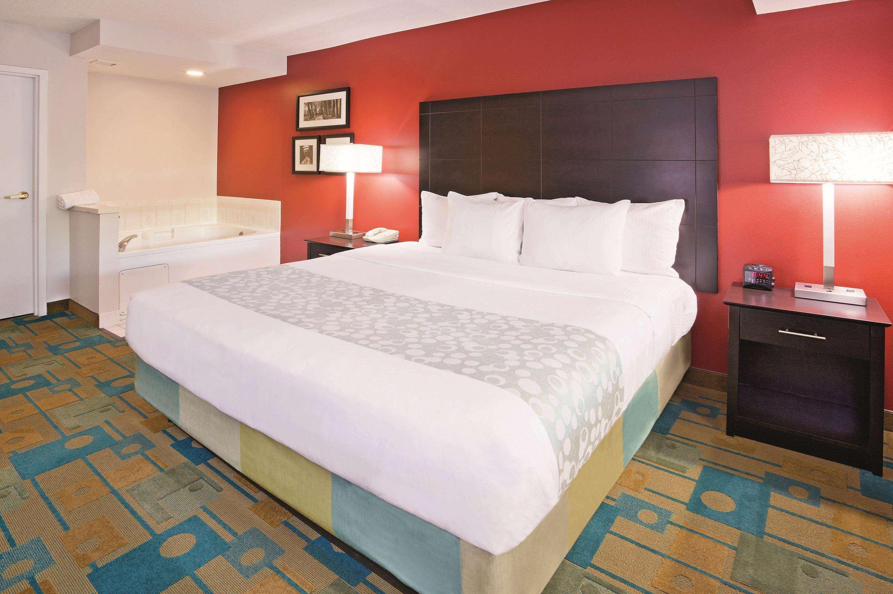 La Quinta By Wyndham Milwaukee Bayshore Area Glendale Exterior foto