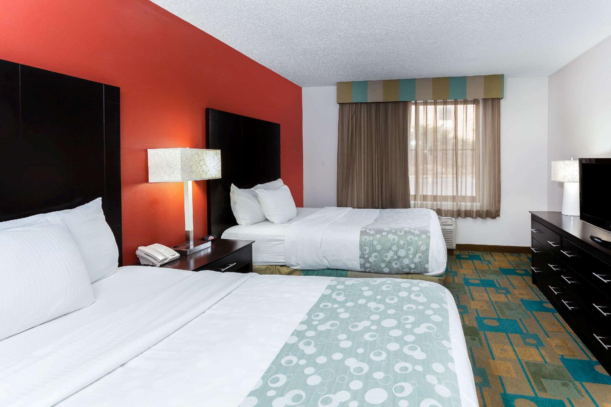 La Quinta By Wyndham Milwaukee Bayshore Area Glendale Exterior foto
